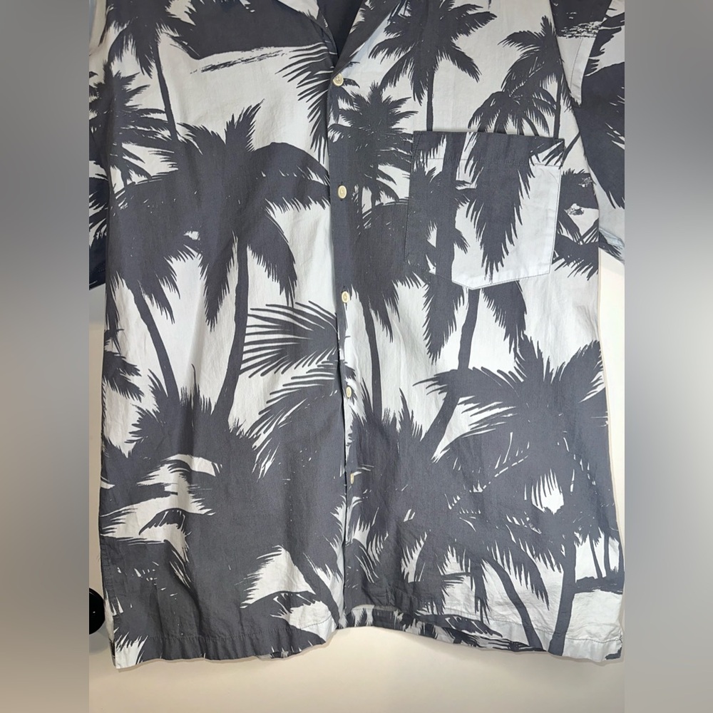 ZARA Gray And White Palm Leaves Hawaiian Style Button Up Short sleeve Shirt L - Picture 13 of 14